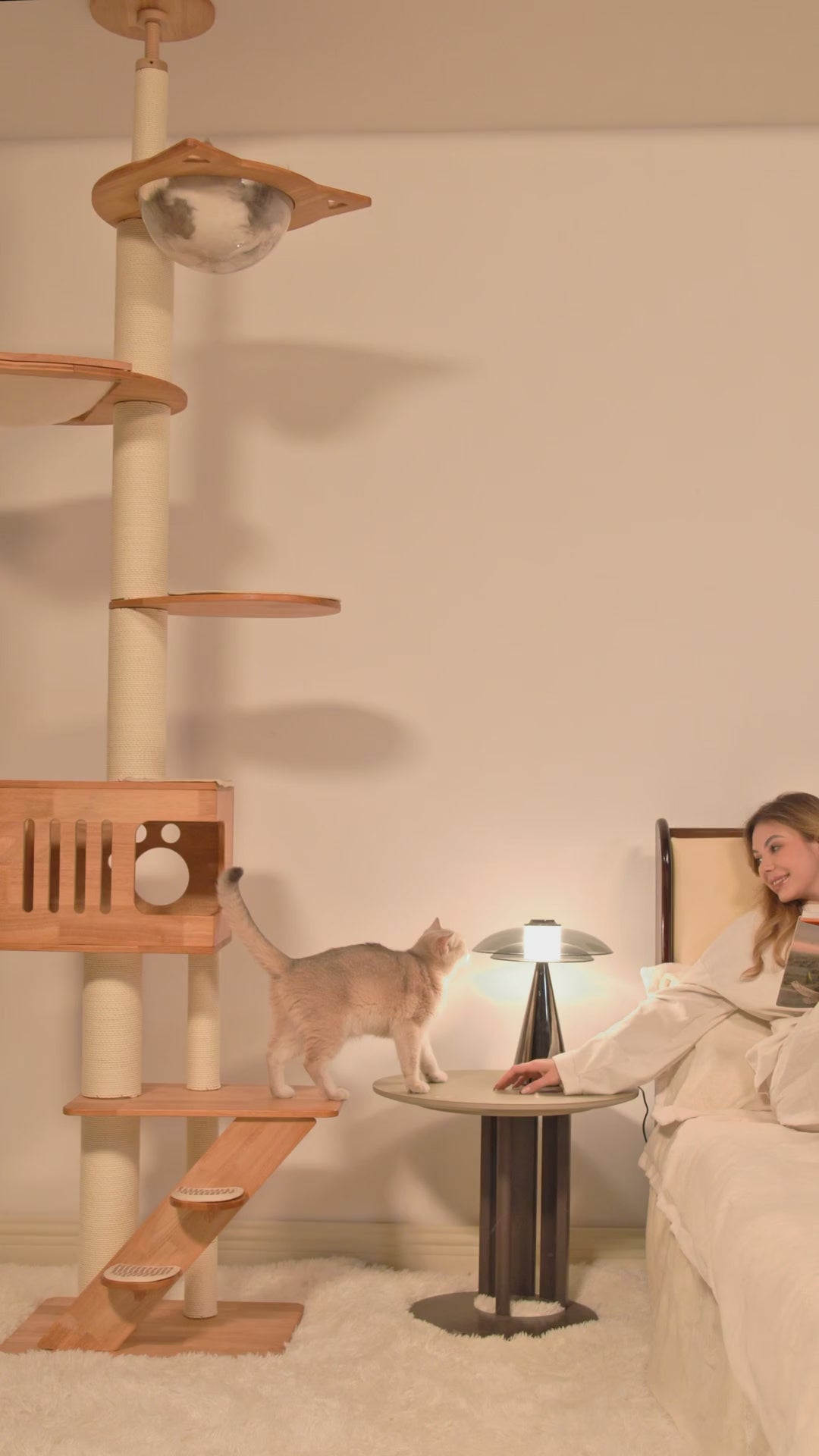 Compact Floor-to-Ceiling Cat Tree